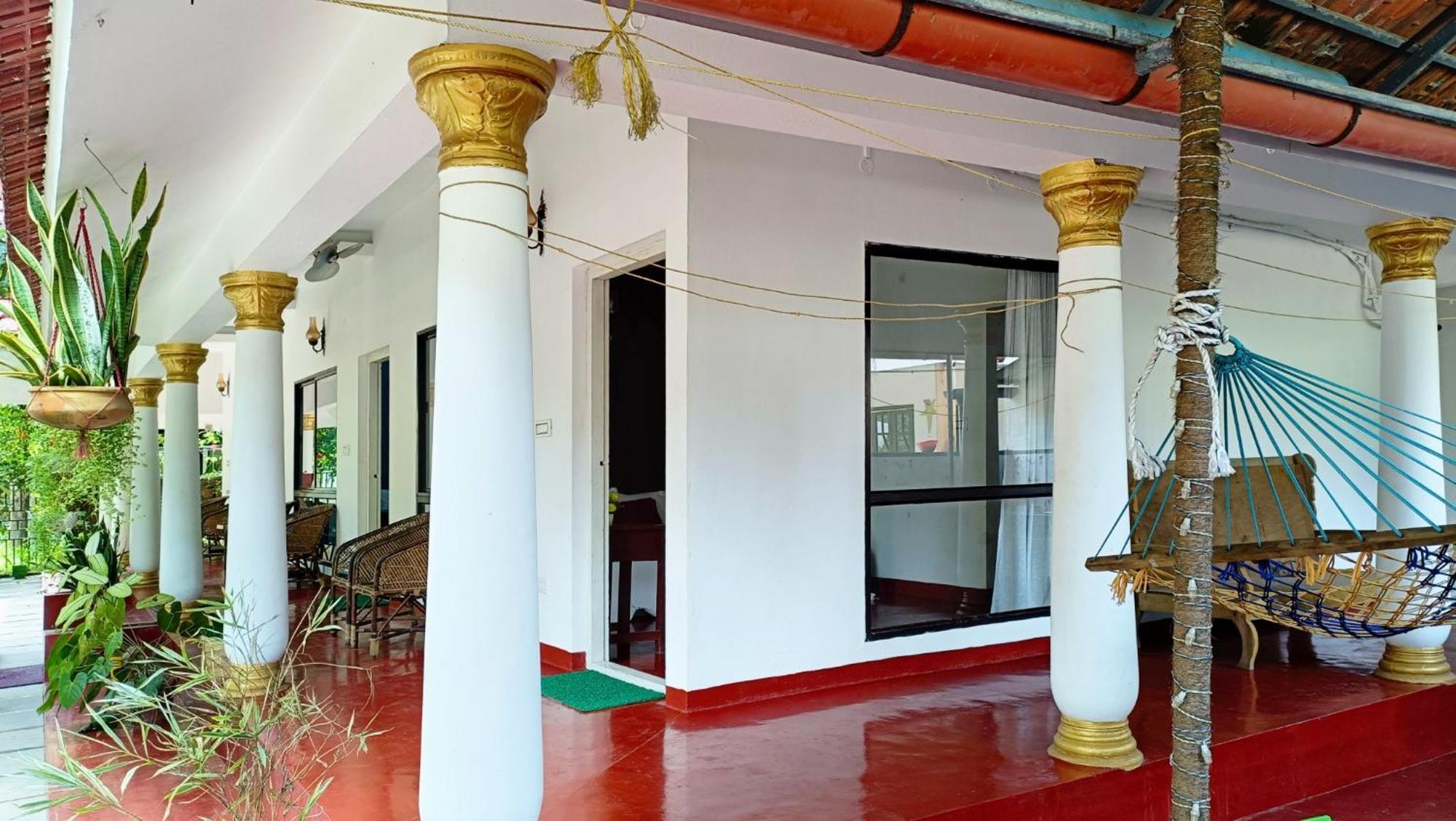 Marari Beach Cleetus Homestay Марарикулам Екстериор снимка