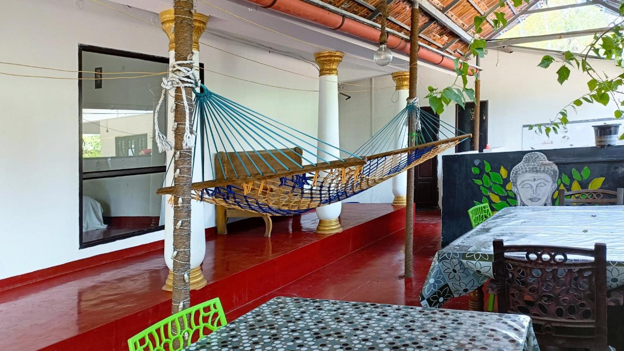 Marari Beach Cleetus Homestay Марарикулам Екстериор снимка