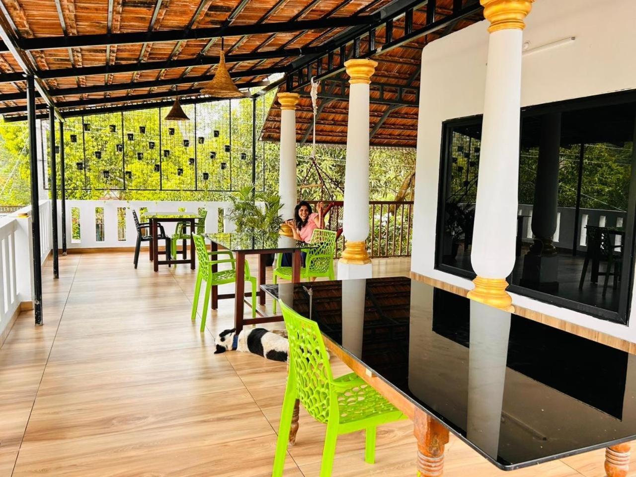 Marari Beach Cleetus Homestay Марарикулам Екстериор снимка